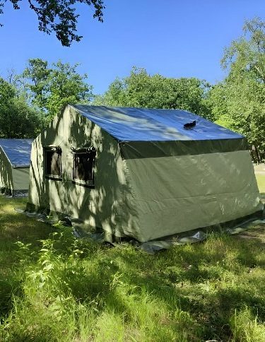 Изготавливаем солдатские палатки в Юрюзани вместимостью <strong>до 70 человек</strong>